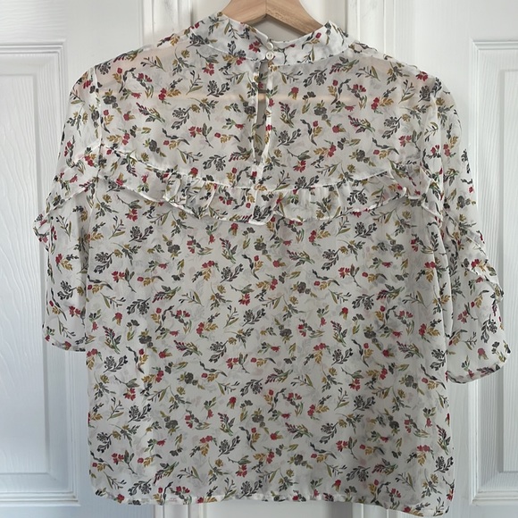 Bleuh ciel Ruffle Top - Picture 2 of 13